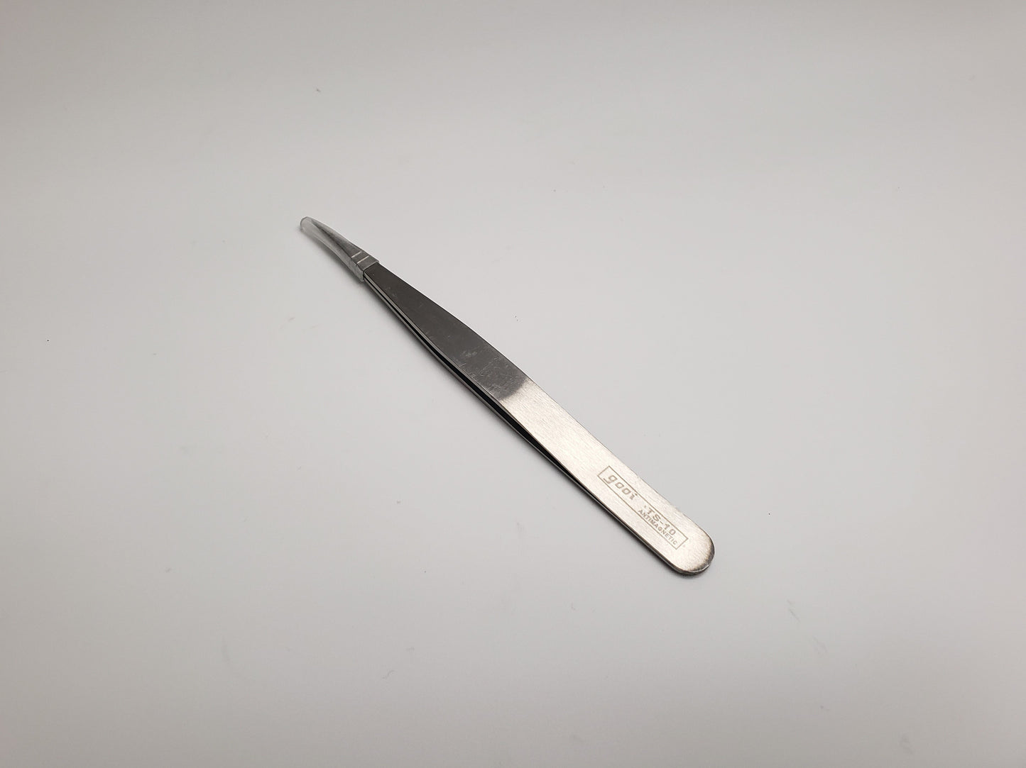 #23300427G Tweezers